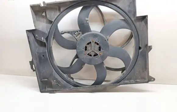 BMW 3 E90 E91 Electric radiator cooling fan 7588974 67327588974 8506668
