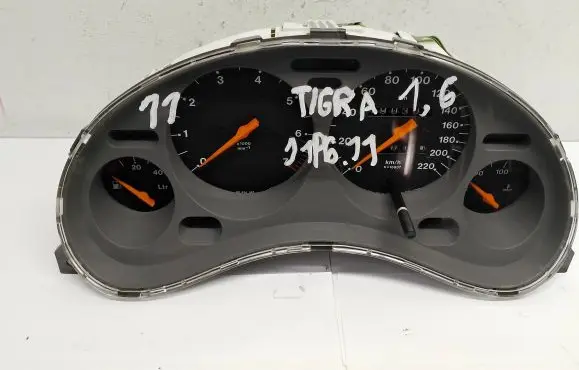 Opel Tigra A Speedometer (instrument cluster) 81117906