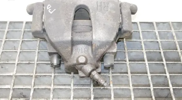 Ford Kuga I Front brake caliper