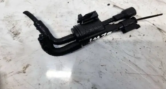 Mercedes-Benz A W176 Valve vacuum 0025407097