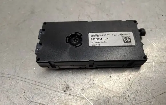 BMW 1 F20 F21 Aerial antenna amplifier 922688403 9226884