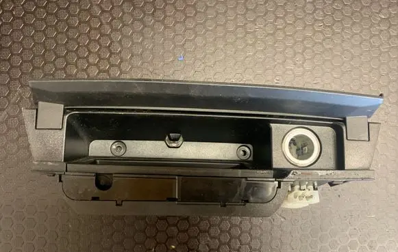 BMW 7 F01 F02 F03 F04 Car ashtray 9119317 46567