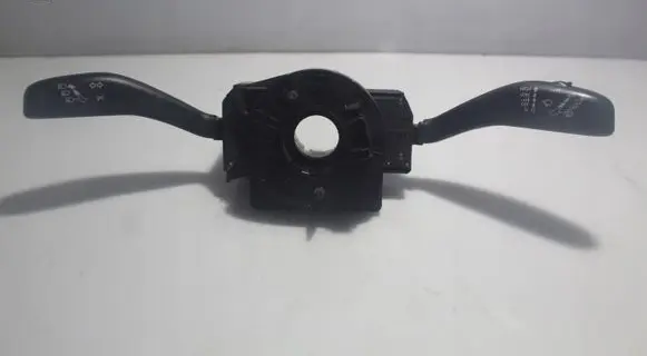 Volkswagen Polo V 6R Light switch