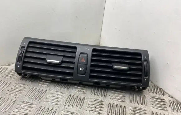 BMW X5 E70 Dash center air vent grill 9210705
