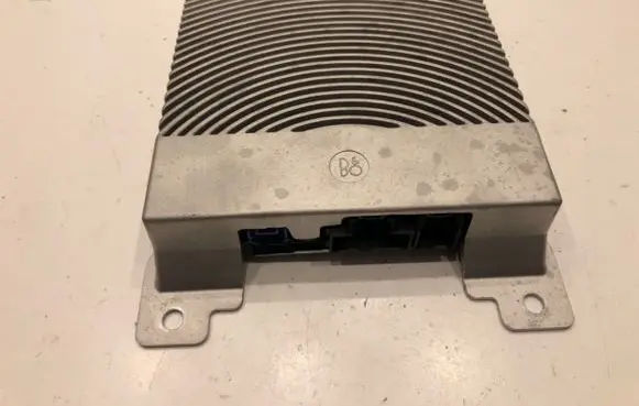 Ford Escape IV Sound amplifier GPB6A
