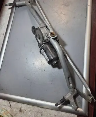 Jaguar F-Pace Front wiper linkage and motor Hk8317500 2282027030677