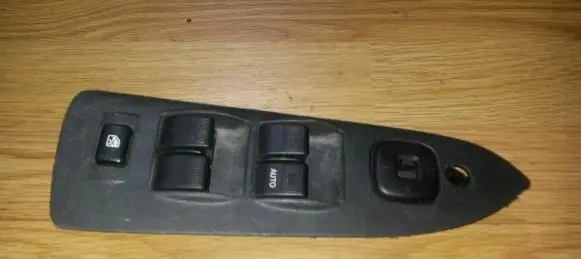 Mazda 626 Electric window control switch