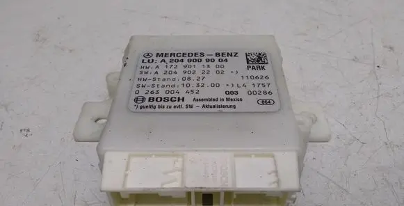 Mercedes-Benz C W204 Parking PDC control unit/module A2049009004