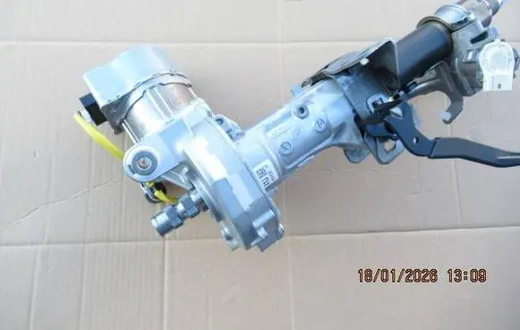 Toyota Yaris XP210 Steering wheel axle 45250K0060