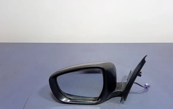 Suzuki Swift III Front door electric wing mirror