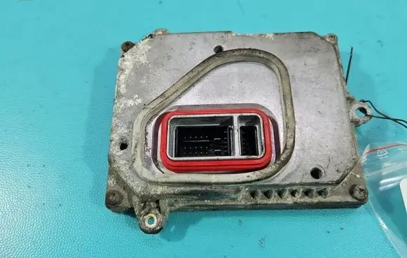 Volvo V50 Headlight ballast module Xenon 1307329098 IMPRK1537492