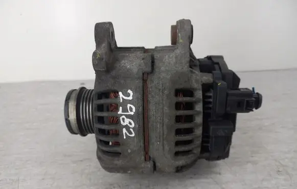 Volkswagen PASSAT B5.5 Generator/alternator