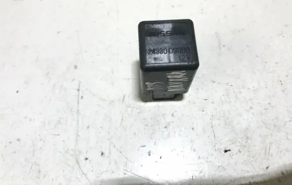 Nissan Navara D40 Other relay 24330c9900