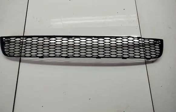 Audi TT Mk1 Front bumper lower grill 8N0807683A