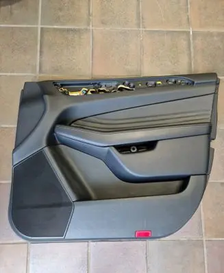 Mercedes-Benz ML W166 Front door card panel trim