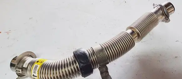 Chevrolet Corvette C7 Fuel line pipe 84120906 10445318