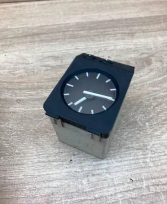 BMW 5 E34 Clock 1387414