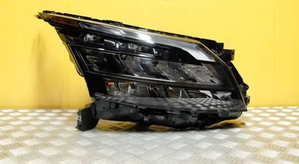 Nissan Pathfinder Headlight/headlamp 26010-6TA9B 2447