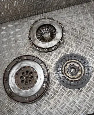 BMW 3 F30 F35 F31 Clutch set kit 8610627