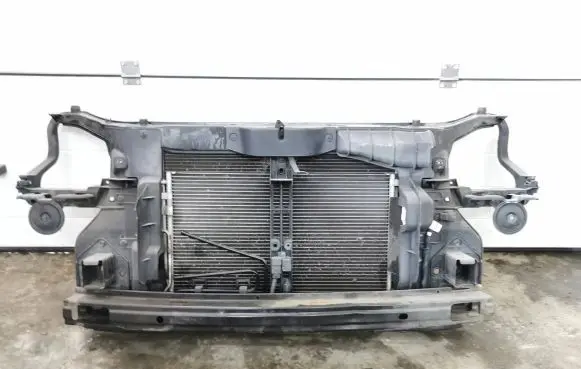 Hyundai Tucson JM Radiator support slam panel