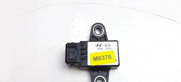 KIA Sorento ESP acceleration yaw rate sensor 956403E000 M6376