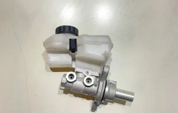 BMW 1 F40 Brake fluid reservoir 799146