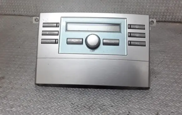 Toyota Corolla Verso AR10 Climate control unit 559020F010