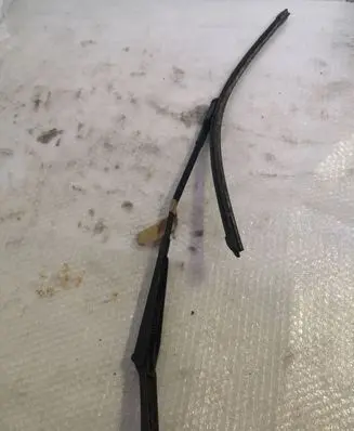 Audi A6 C7 Front wiper blade arm 4G1955407