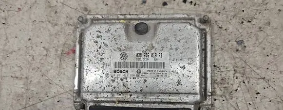 Volkswagen PASSAT B5.5 Engine control unit/module 038906019PB 0281012920 1039S12779
