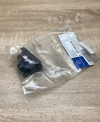 Mercedes-Benz ML W164 Number plate light A4528200056