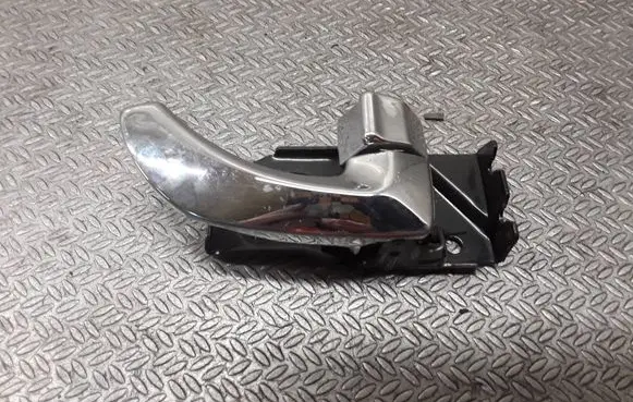 KIA Opirus Rear door interior handle 
