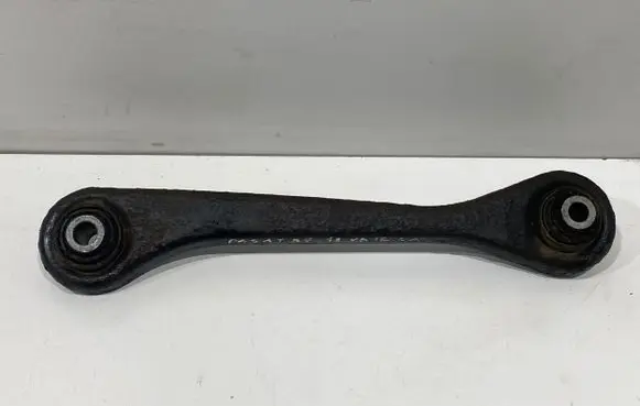 Volkswagen PASSAT B7 Rear control arm 1k0501525