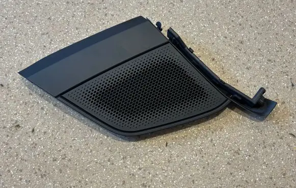 Side speaker trim/cover