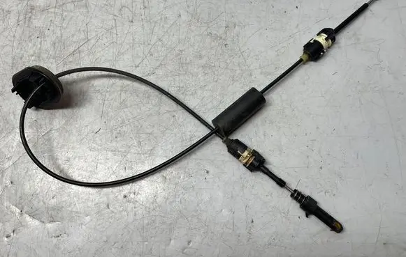 Opel Insignia A Gear shift cable linkage 23270839