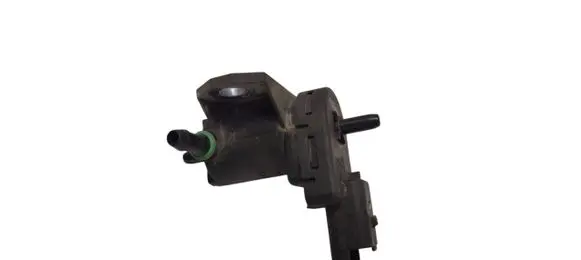 Citroen C4 II Turbo solenoid valve 9688124580