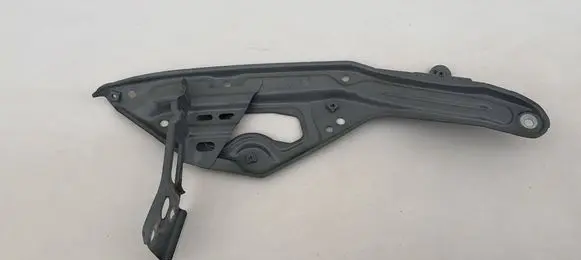 Renault Twingo III Fender mounting bracket 631476725R