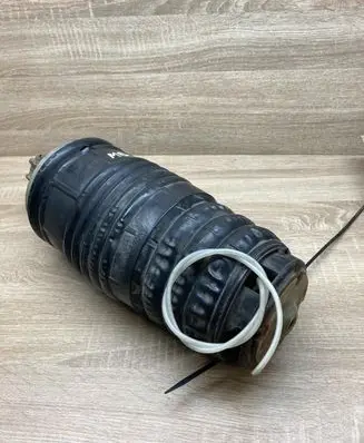 Mercedes-Benz E W211 Rear air suspension bag/shock absorber C095083