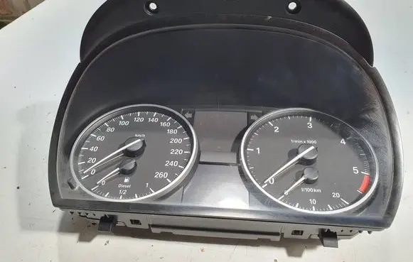 BMW 3 E90 E91 Speedometer (instrument cluster) 9242346 684248248 14369510