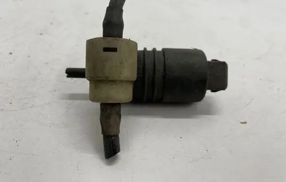 Opel Zafira B Windscreen/windshield washer pump