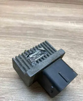Nissan X-Trail T30 Glow plug pre-heat relay 9640469680