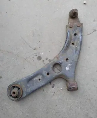 KIA Pro Cee'd II Front lower control arm/wishbone