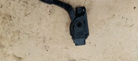 Ford Fiesta Accelerator throttle pedal 8V219F836AB