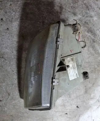 Mercedes-Benz Vito Viano W638 Headlight/headlamp A6388202061