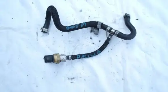 Mercedes-Benz C W205 Fuel pressure sensor 6510703981 L25865D 202140357