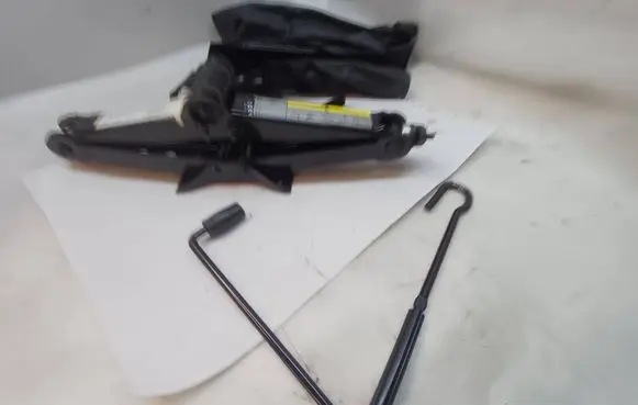 Audi A6 Allroad C7 Lift Jack 4G9011031C