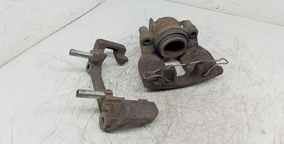 Volvo V70 Front brake caliper 830 9209723