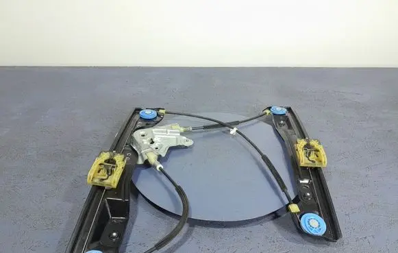 Opel Insignia A Front door window regulator with motor 13302451