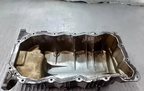 KIA Carens III Oil sump