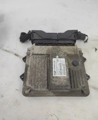 Opel Corsa D Engine control unit/module 55198930 7160016302 261197