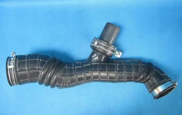 Mahindra KUV100 Air filter 
